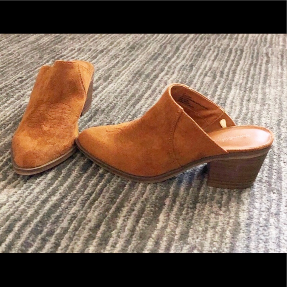 Universal Thread camel suede heeled mules